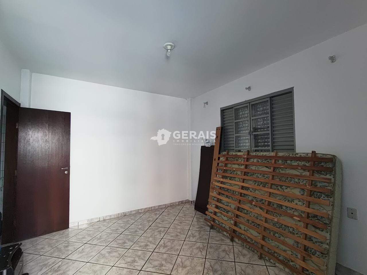 Apartamento para aluguel no SÃO JOSÉ: 06- QUARTO SUÍTE