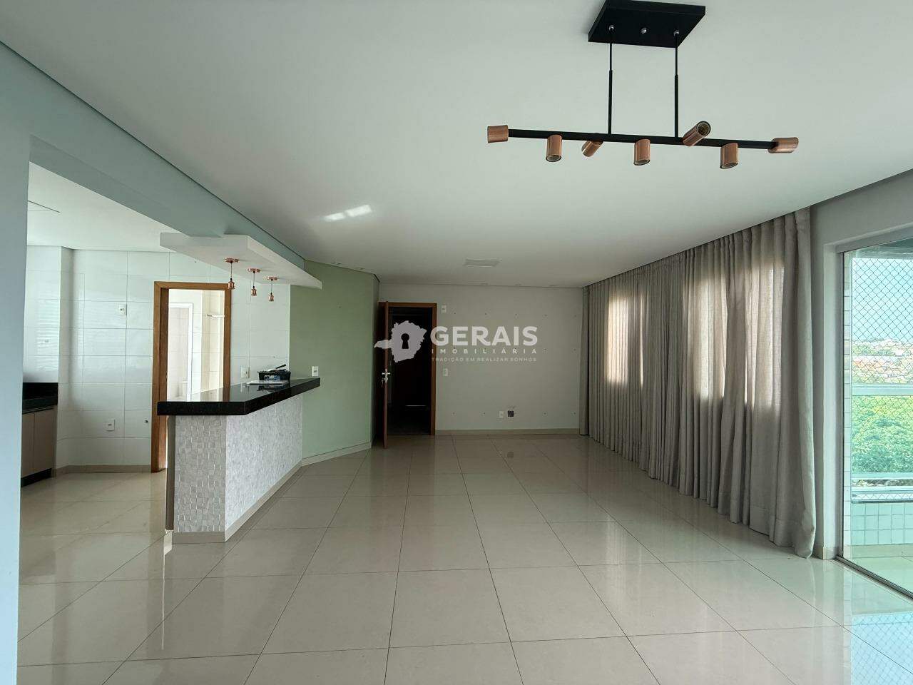 Apartamento para aluguel no AFONSO PENA: 04- SALA