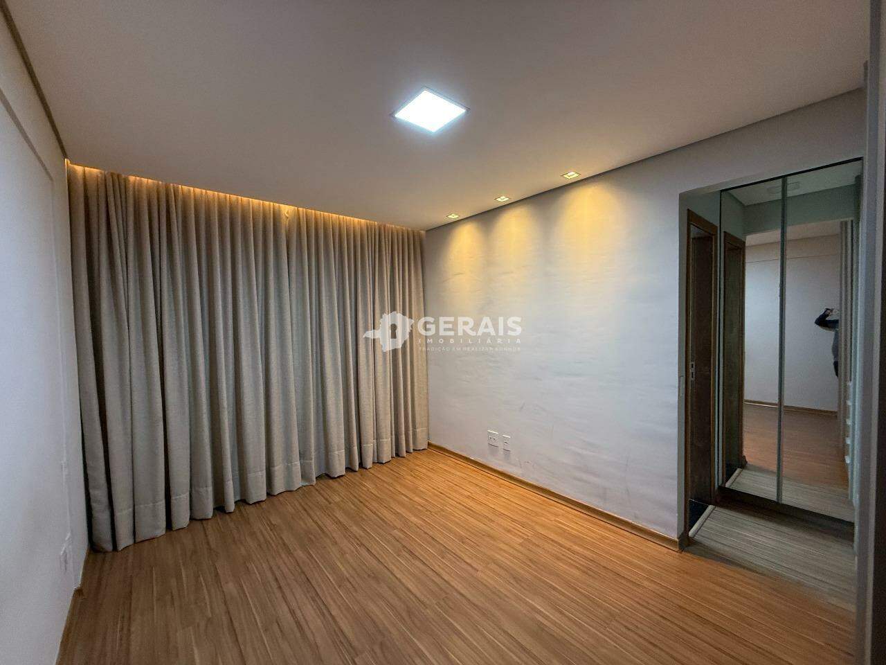 Apartamento para aluguel no AFONSO PENA: 07- QUARTO SUÍTE