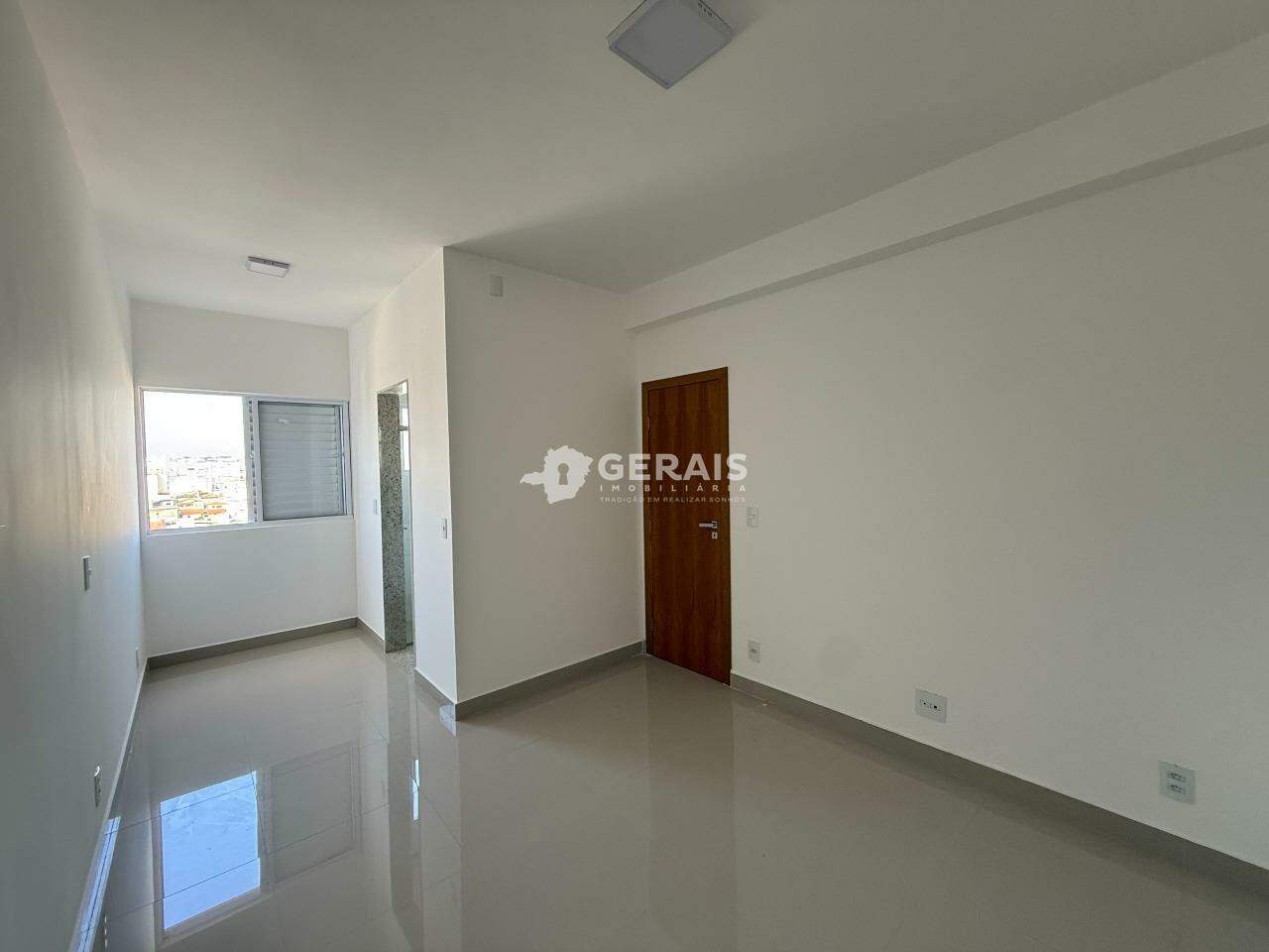 Apartamento para aluguel no CENTRO: 08- QUARTO SUÍTE