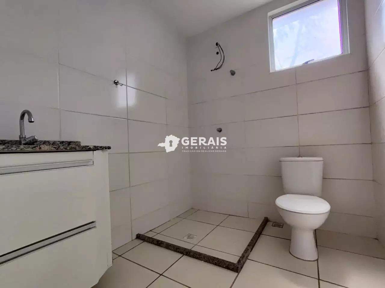 Apartamento à venda no PLANALTO: 06- BANHO SOCIAL