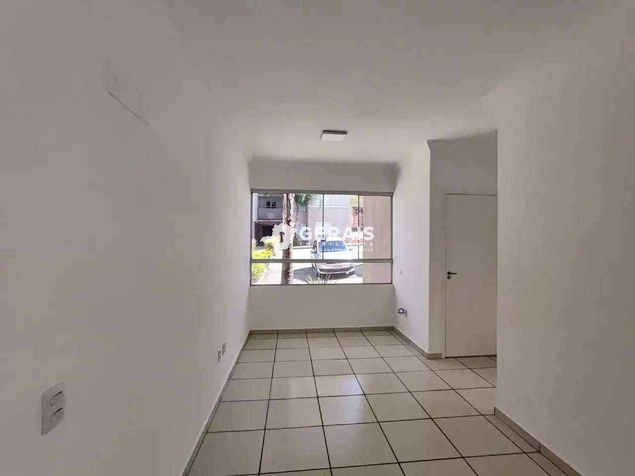 Apartamento à venda no PLANALTO: 02- SALA