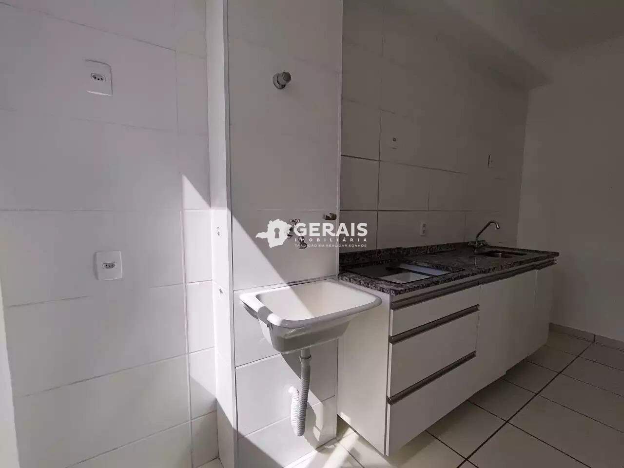 Apartamento à venda no PLANALTO: 07- ÁREA DE SERVIÇO 