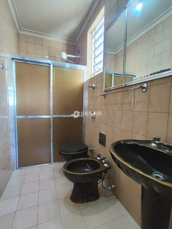 Apartamento para aluguel no CENTRO: 08- BANHO SUÍTE 01
