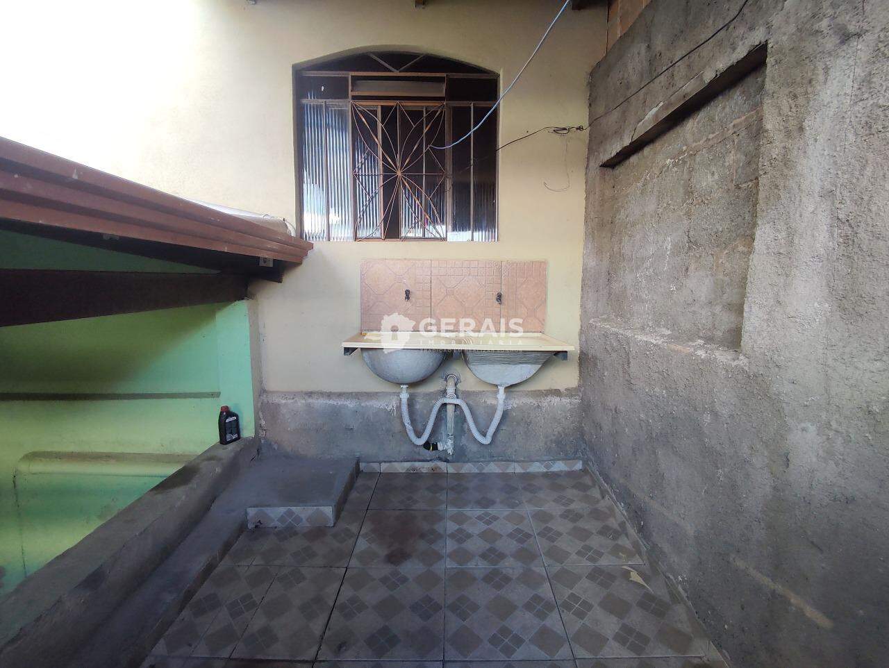Casa para aluguel no SERRA VERDE: 07 - ÁREA DE SERVIÇO
