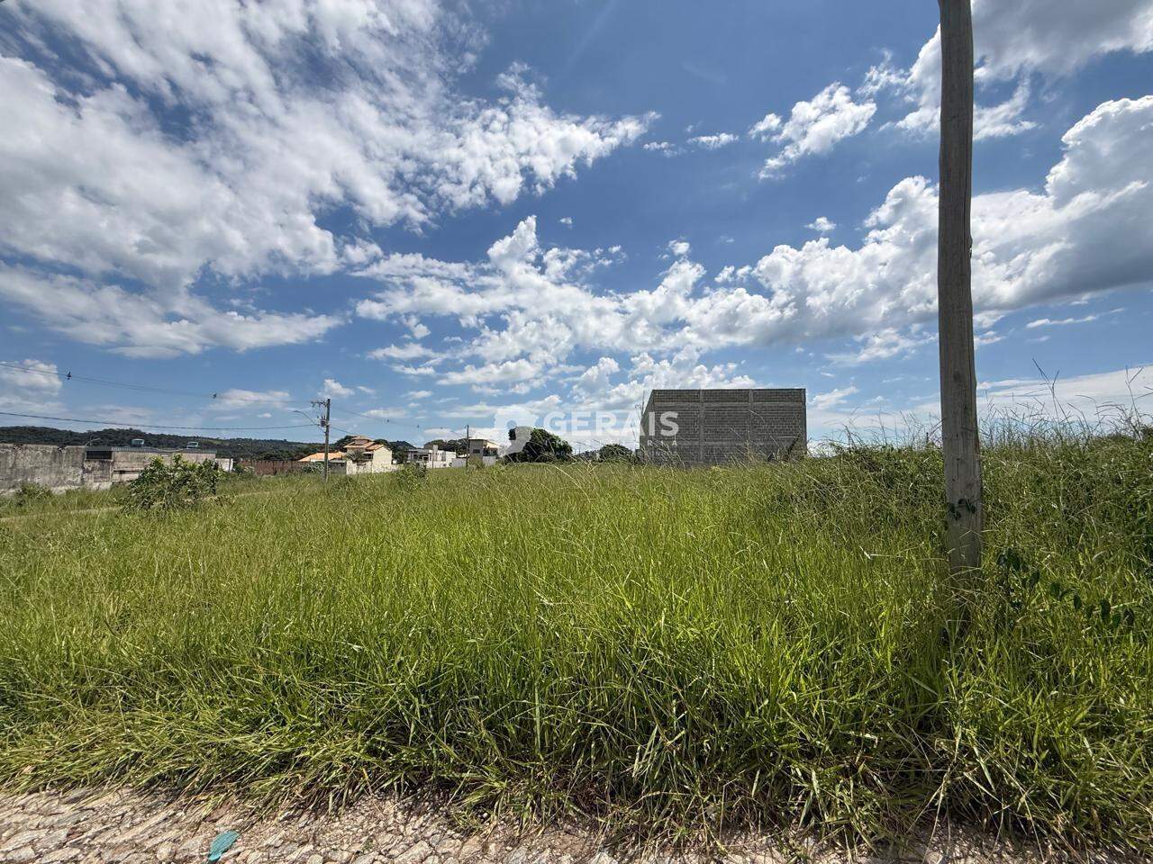 Lote à venda no SÃO ROQUE: 01 - LOTE
