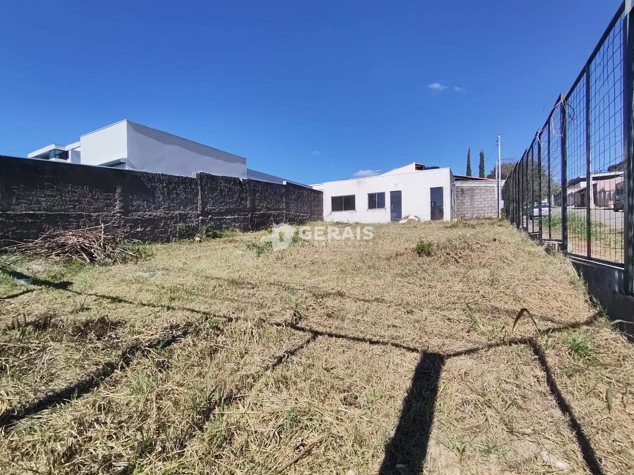 Lote para aluguel no SAGRADA FAMILIA: 03- LOTE