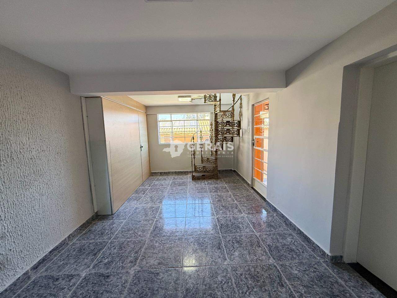Casa para aluguel no Jusa Fonseca: 09- PORÃO