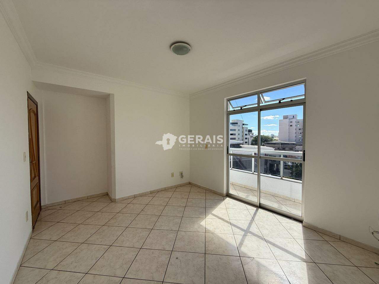 Apartamento para aluguel no CENTRO: 04- SALA