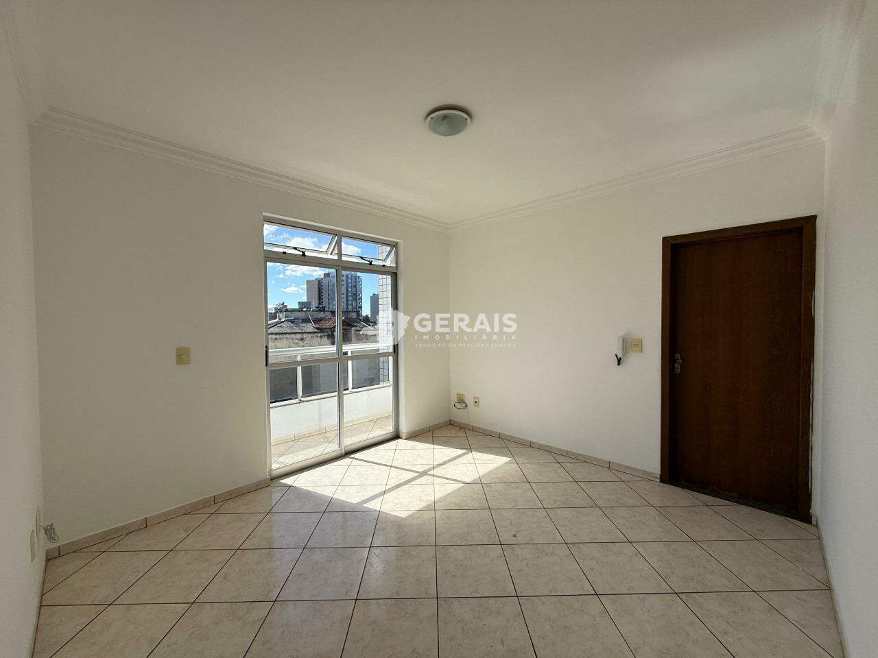 Apartamento para aluguel no CENTRO: 03- SALA