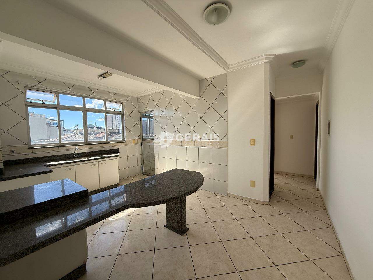 Apartamento para aluguel no CENTRO: 06- COZINHA