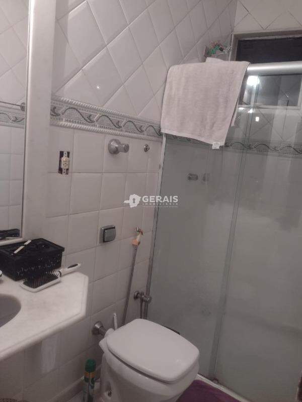 Apartamento à venda no CENTRO: 09- BANHO SOCIAL