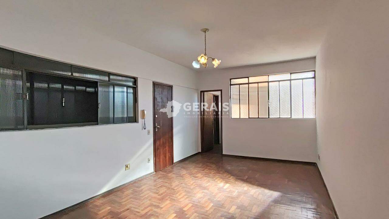 Apartamento para aluguel no CENTRO: 03- SALA