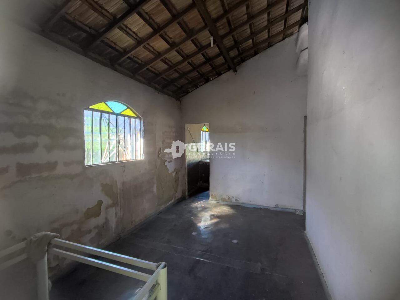 Casa à venda no SANTO ANTÔNIO DOS CAMPOS (ERMIDA): 05- COPA