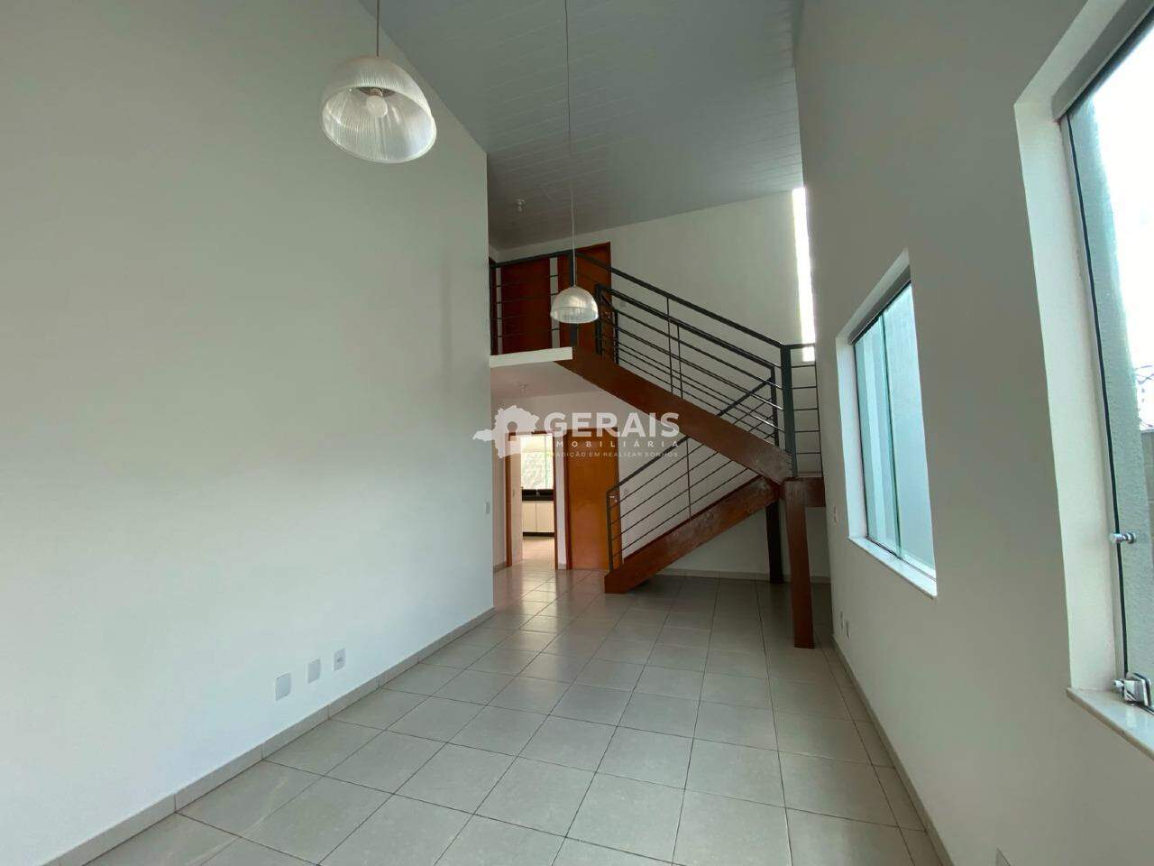Casa à venda no ORION: 04- SALA