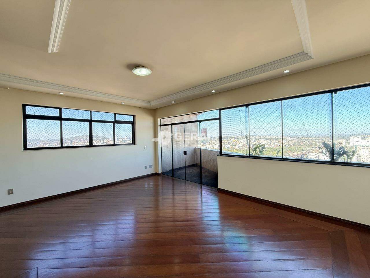 Apartamento para aluguel no CENTRO: 04- SALA PARA 2 AMBIENTES