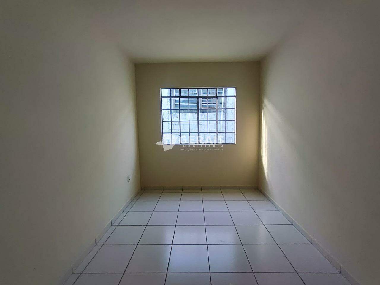 Casa para aluguel no LP PEREIRA: 05- QUARTO 02