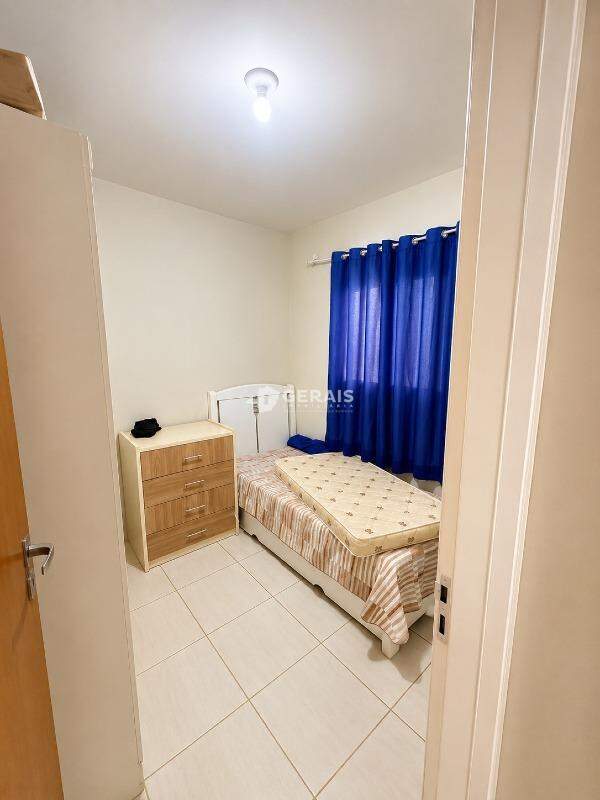 Casa à venda no RESIDENCIAL SÃO FREI GALVÃO: 06 - QUARTO 02