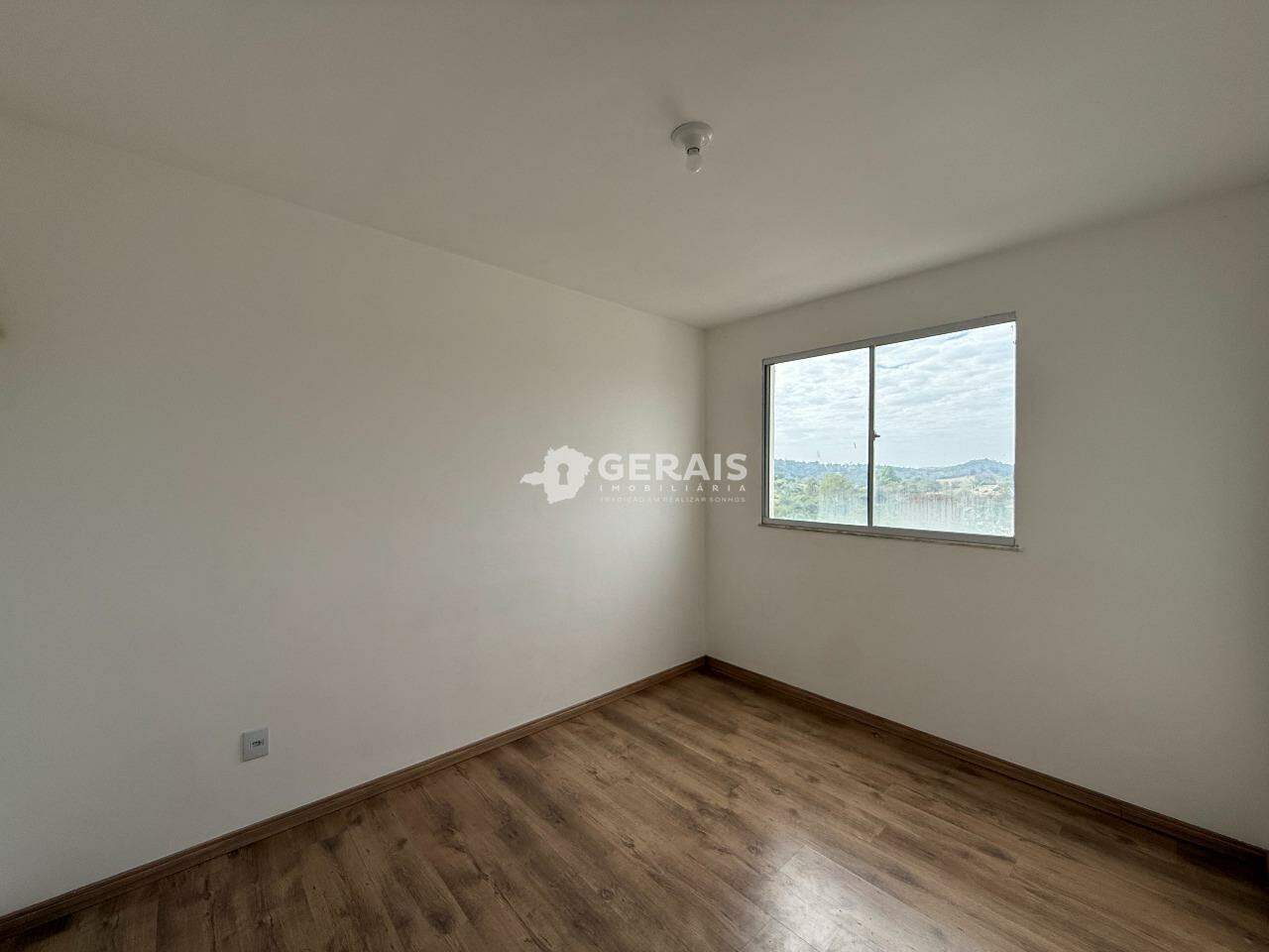 Apartamento para aluguel no SANTA ROSA: 05 - QUARTO 01