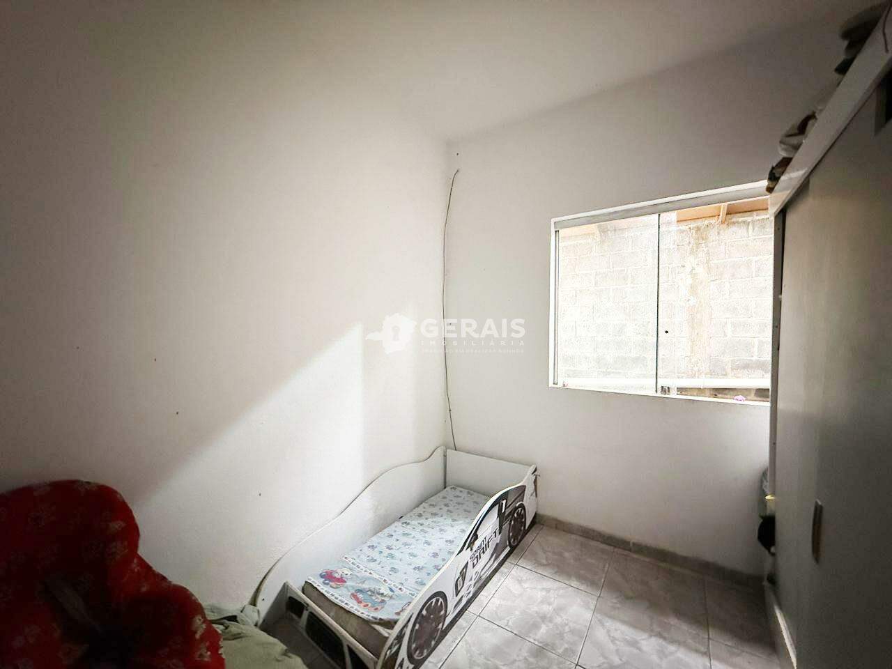 Casa à venda no QUINTA DAS PALMEIRAS: 08- QUARTO 01