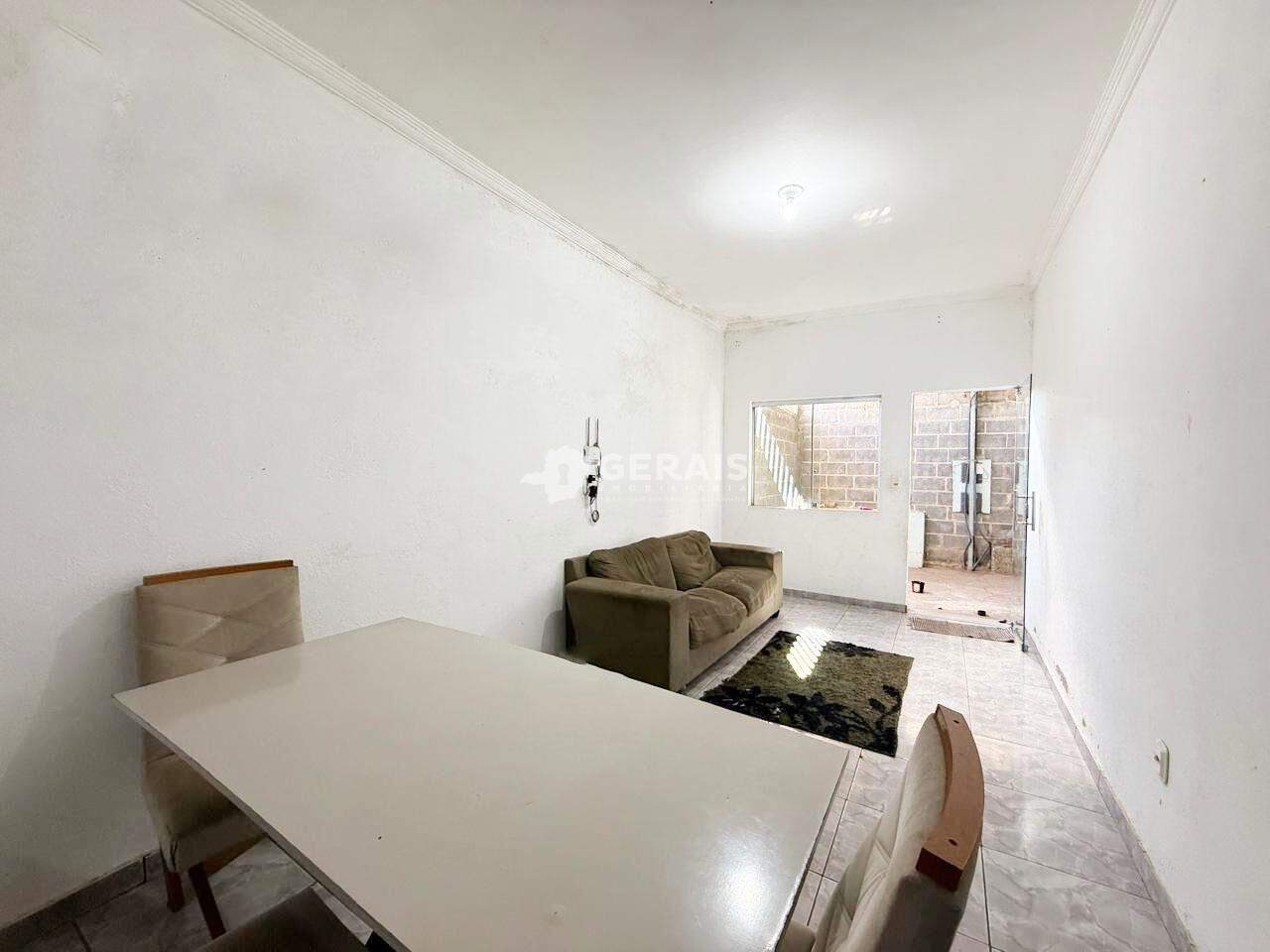 Casa à venda no QUINTA DAS PALMEIRAS: 04- SALA