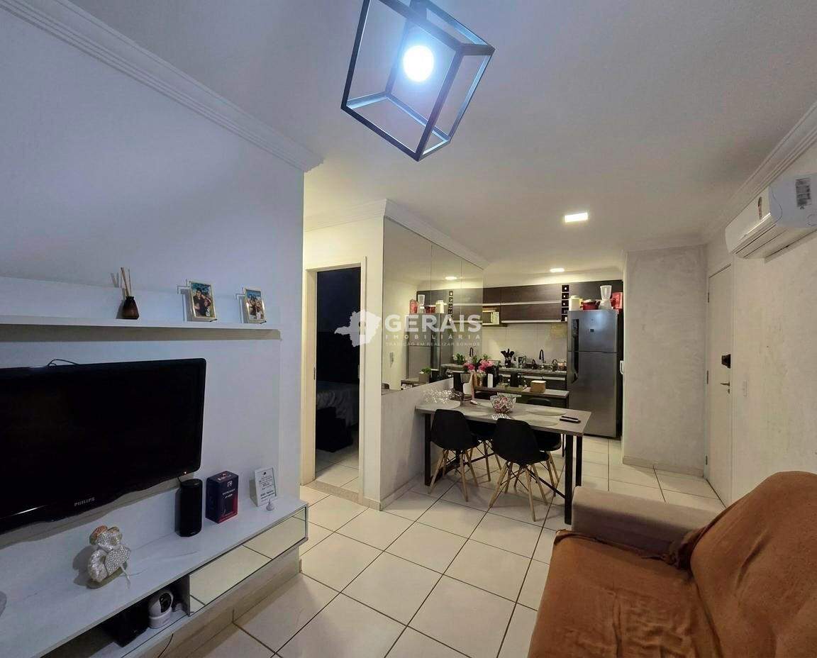 Apartamento à venda no PLANALTO: 02 - SALA