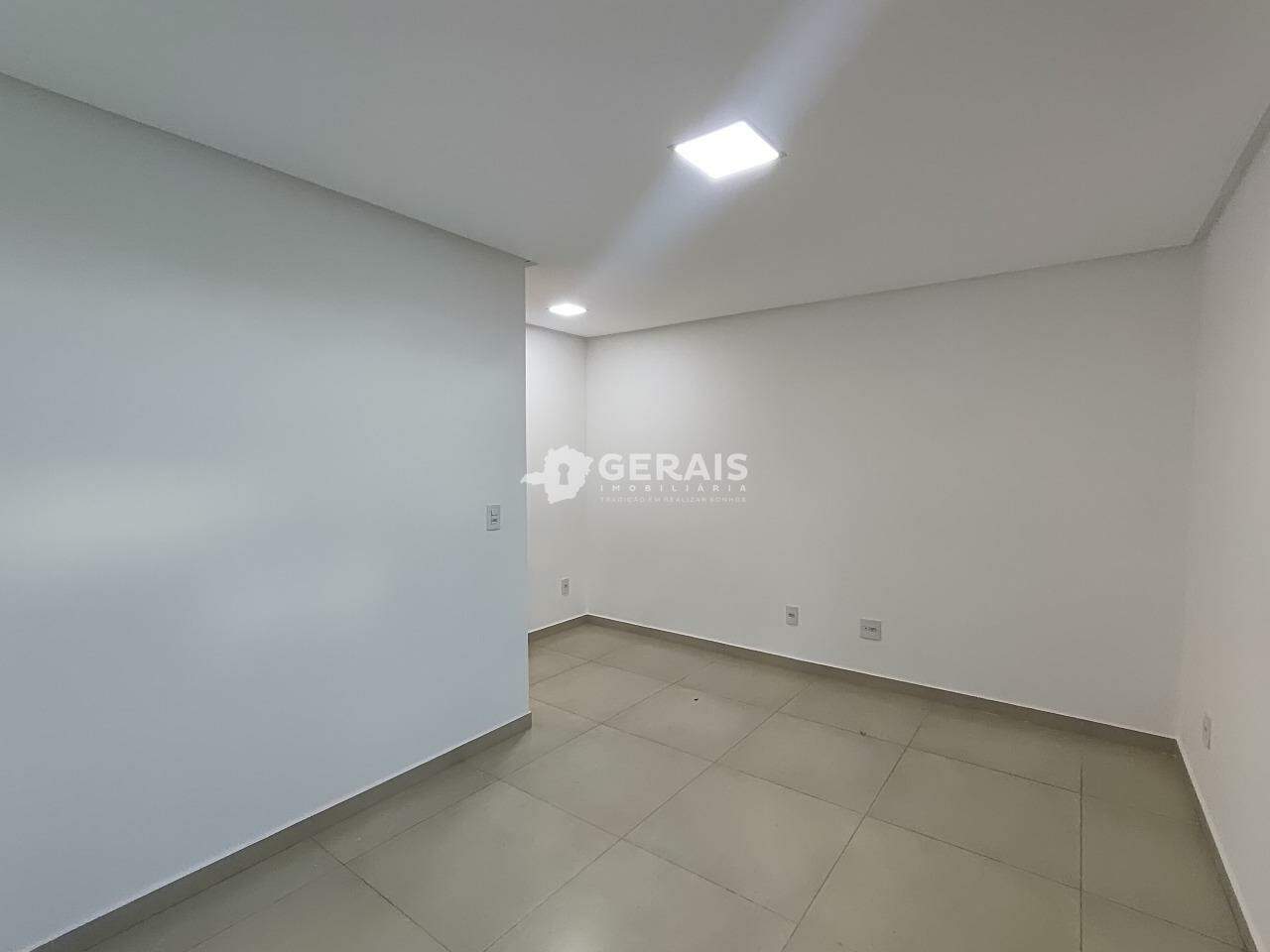 Casa para aluguel no RANCHO ALEGRE: 06- BANHO SUÍTE