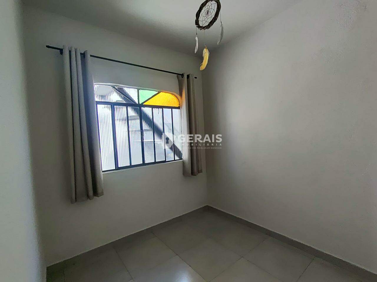 Casa para aluguel no RANCHO ALEGRE: 09- QUARTO 01