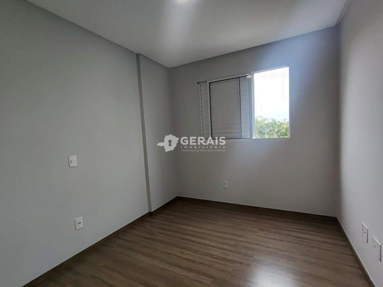 Apartamento para aluguel no CENTRO: 09- QUARTO 01