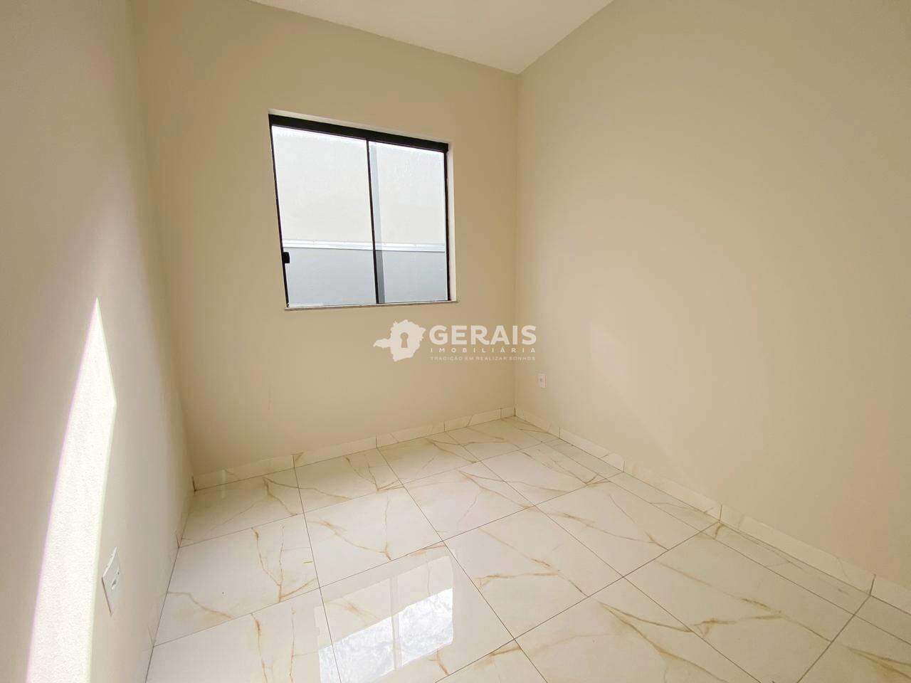 Casa à venda no INTERLAGOS: 06- QUARTO 01