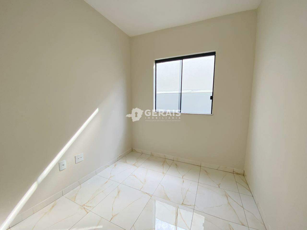 Casa à venda no INTERLAGOS: 07- QUARTO 02