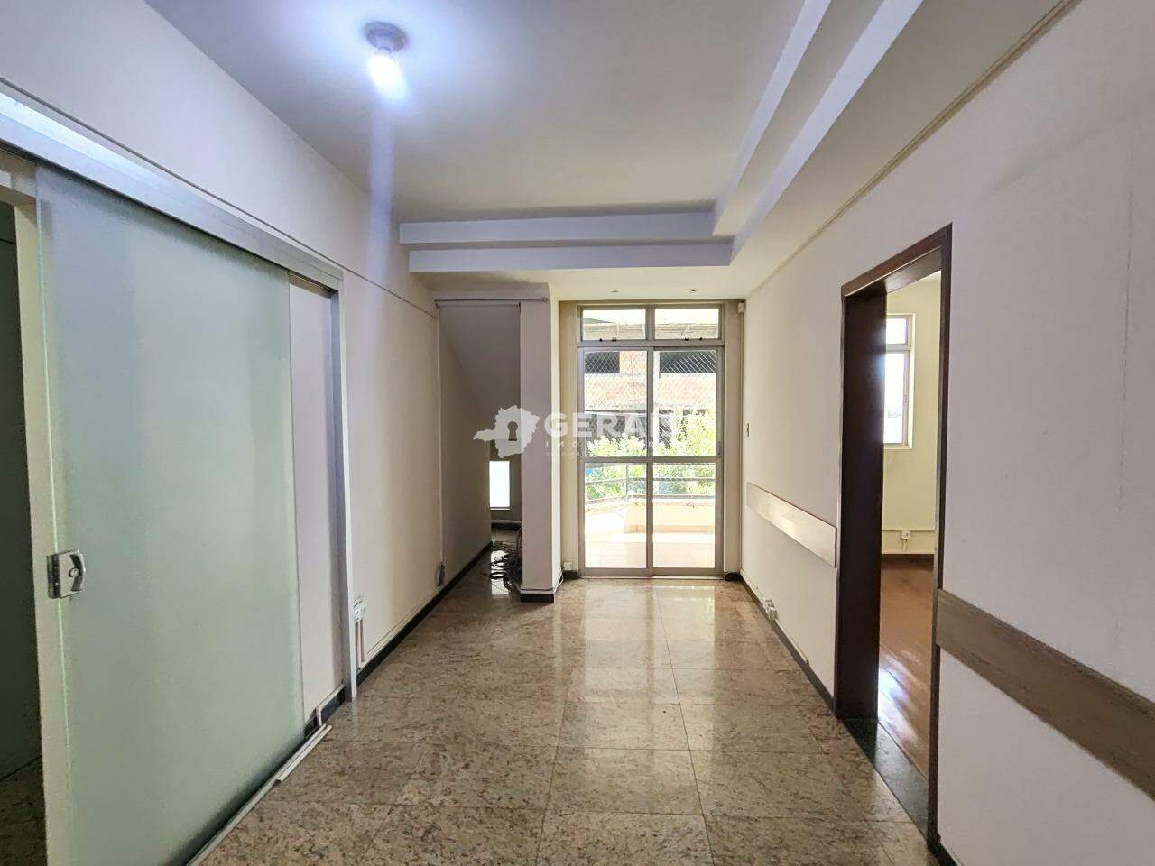 Casa Comercial para aluguel no CENTRO: 07- SALA