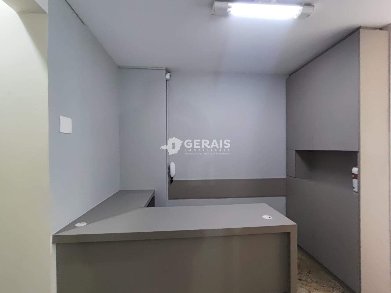 Casa Comercial para aluguel no CENTRO: 03- RECPEÇÃO