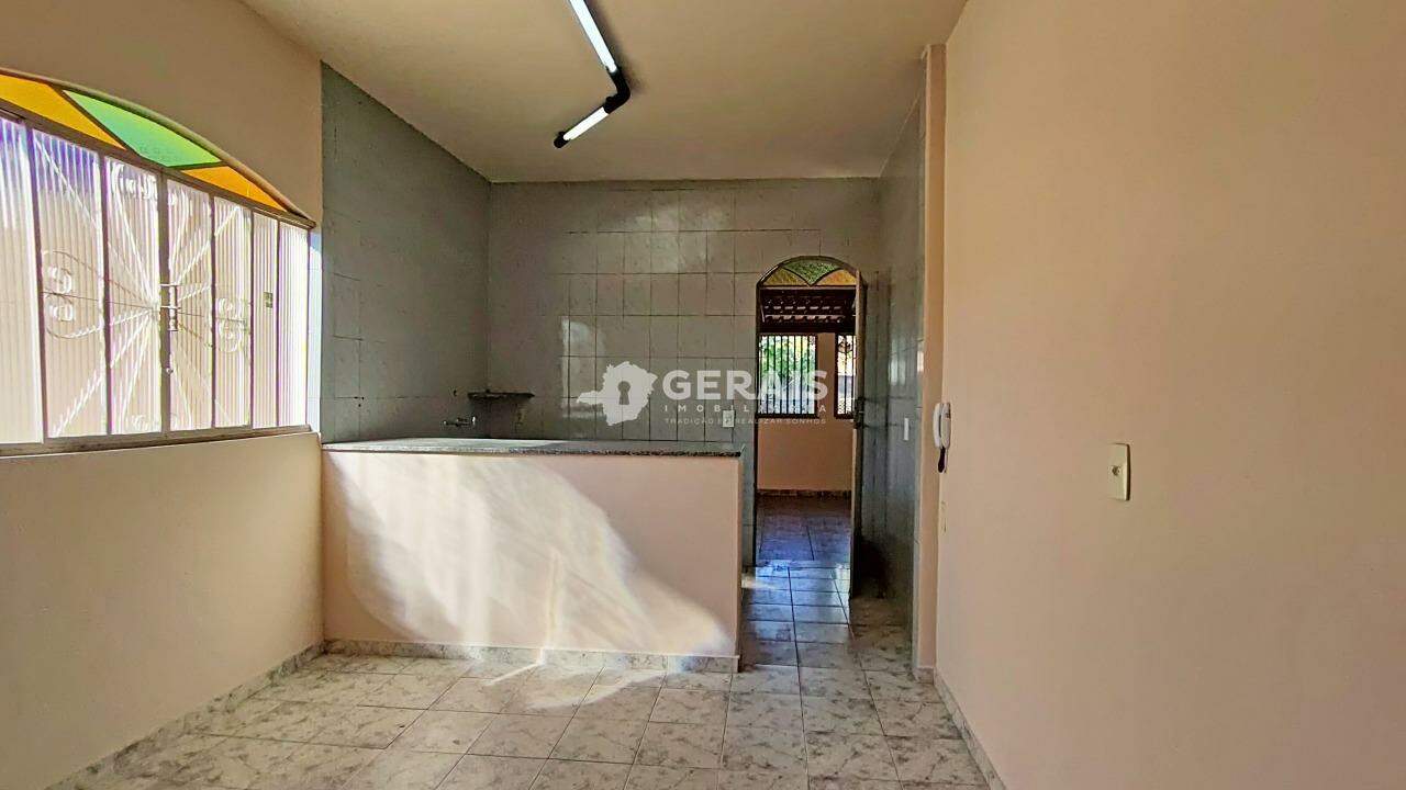 Casa para aluguel no SANTA ROSA: 08 - COZINHA
