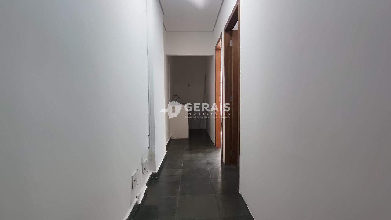 Sala para aluguel no CENTRO: 04- ÁREA DE CIRCULAÇÃO