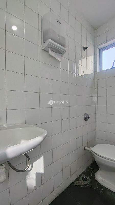 Sala para aluguel no CENTRO: 09- BANHEIRO SALA 02