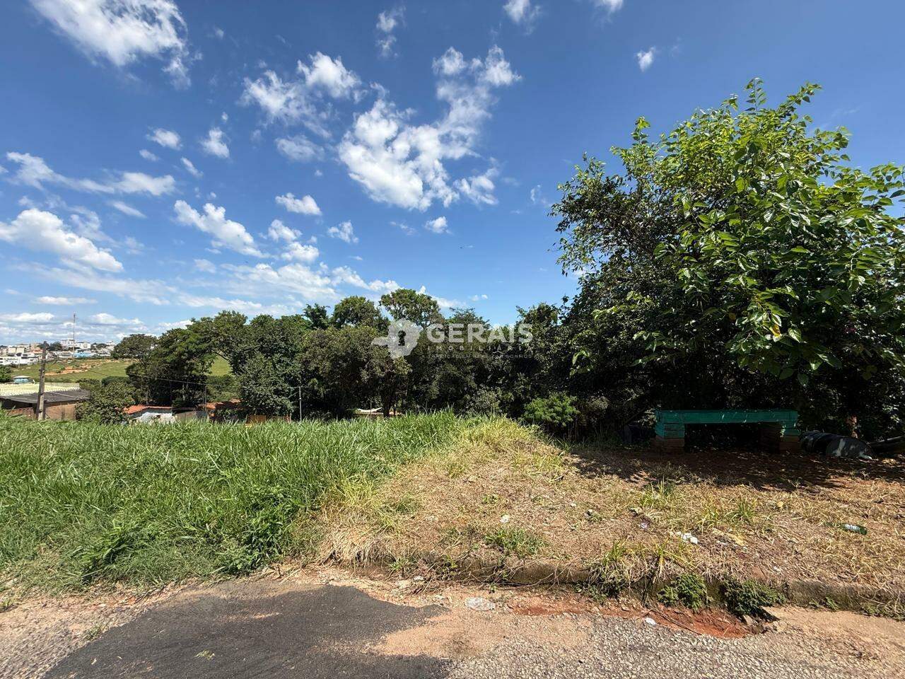 Lote à venda no SÃO ROQUE: 01- LOTE