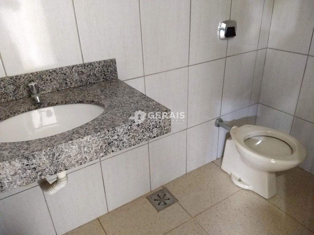 Loja para aluguel no MANOEL VALINHAS: 09- BANHEIRO 02
