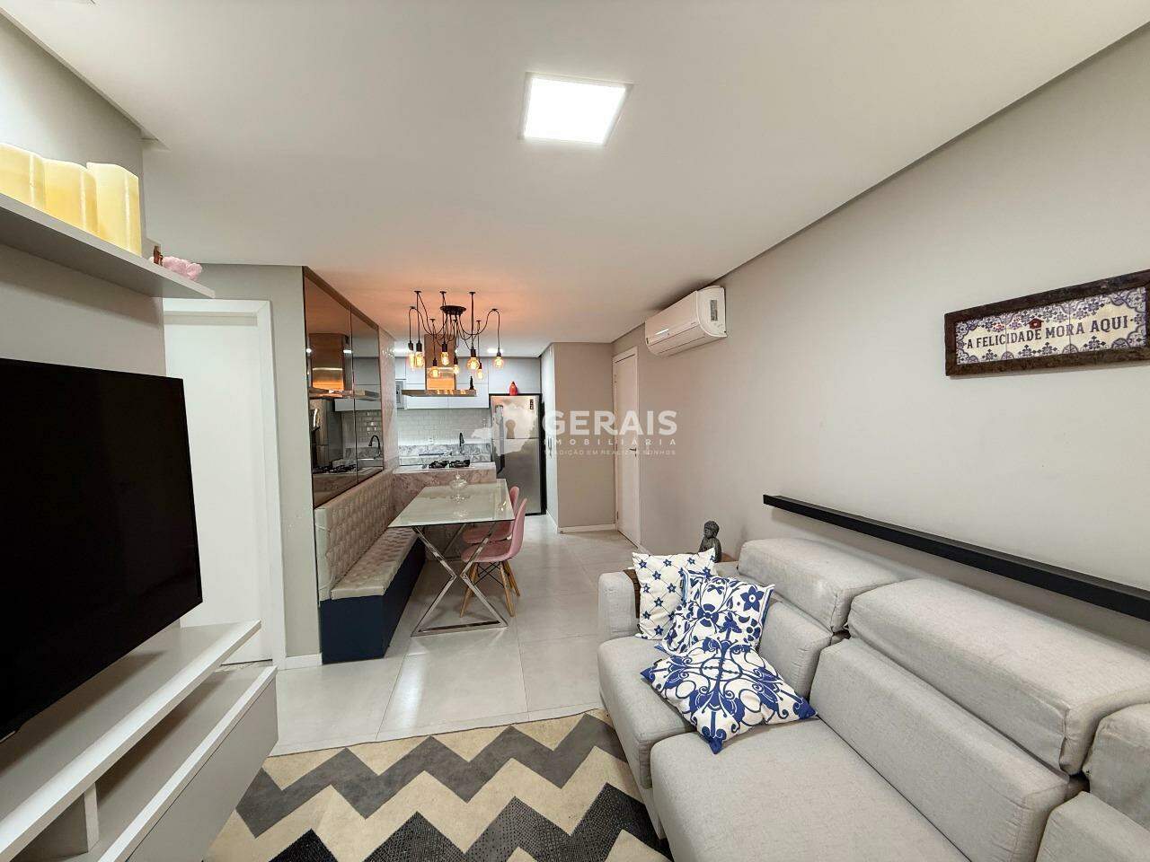 Apartamento para aluguel no PLANALTO: 03- SALA