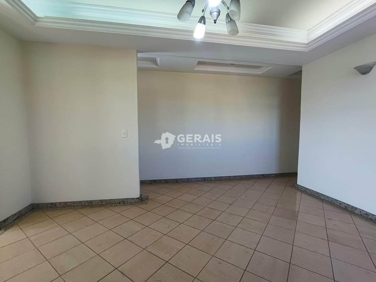 Apartamento para aluguel no PLANALTO: 03- SALA
