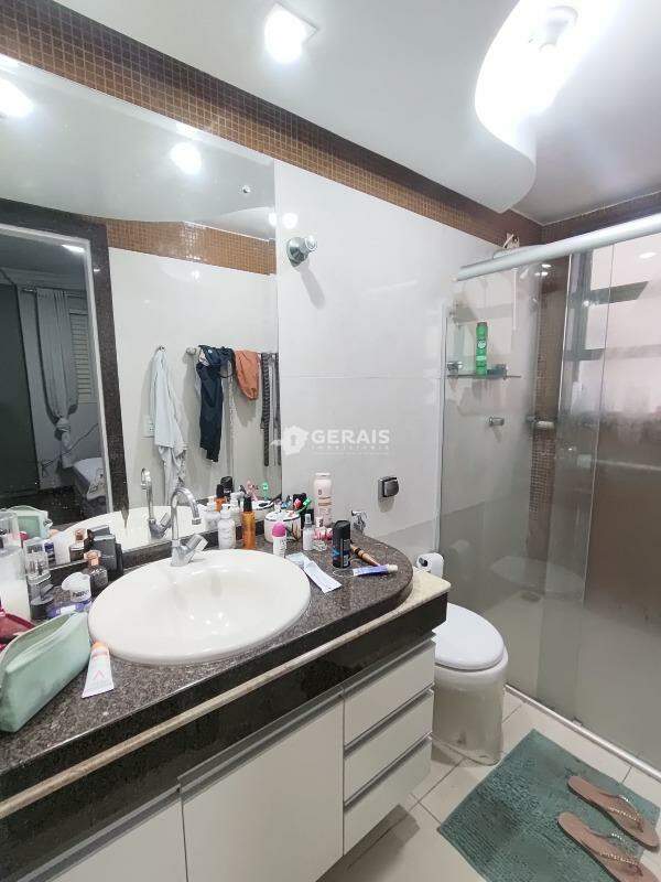 Apartamento para aluguel no CENTRO: 08- BANHO SUÍTE
