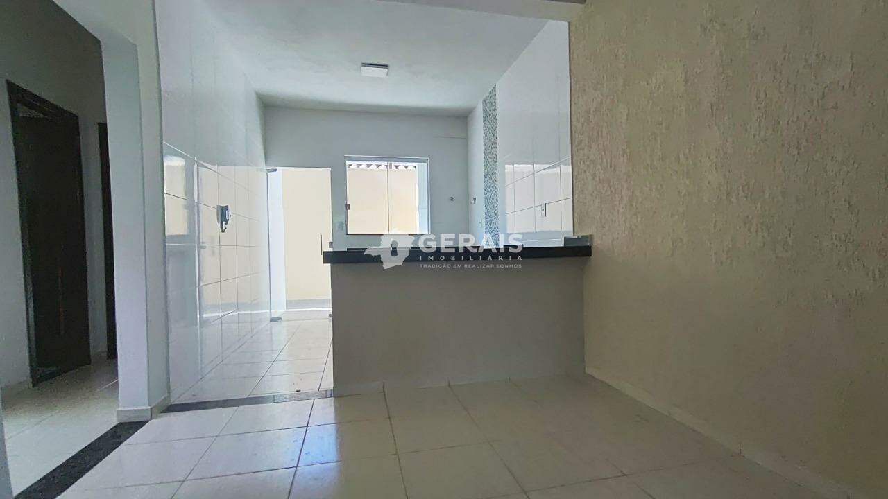 Casa para aluguel no SANTA ROSA: 03- SALA