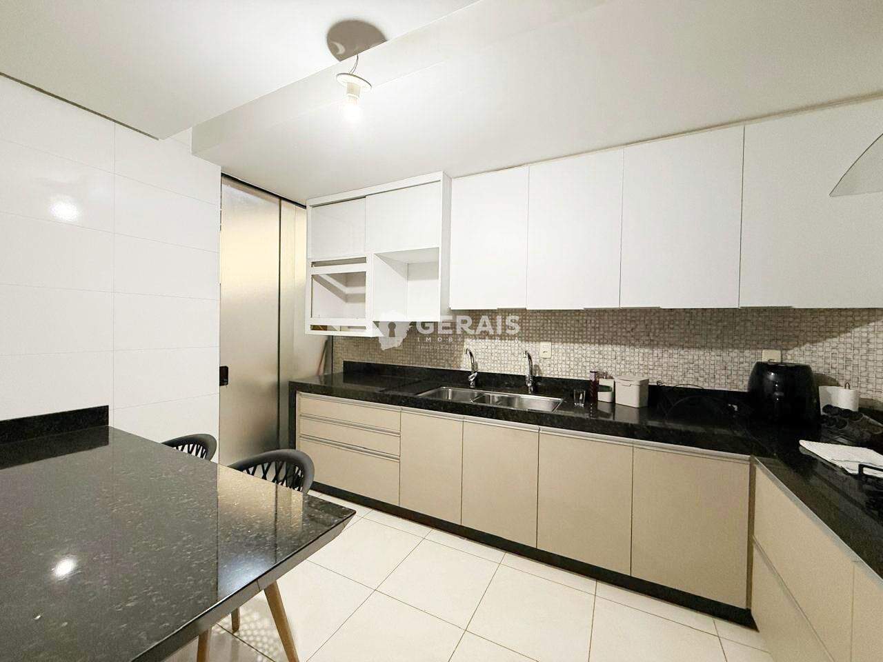 Apartamento à venda no PLANALTO: 06 - COZINHA