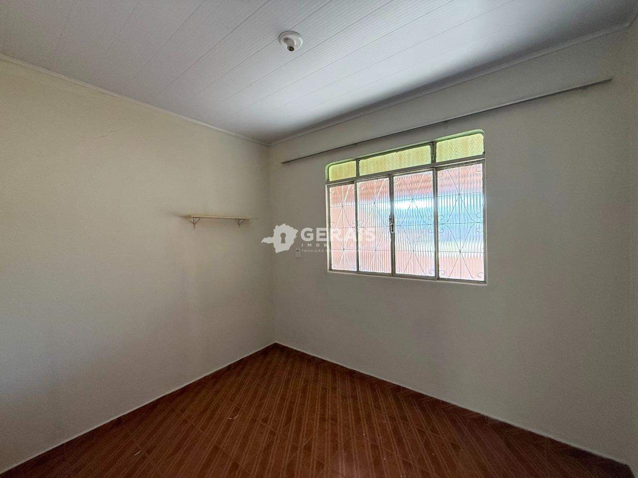Casa para aluguel no ALVORADA: 06 - QUARTO 02