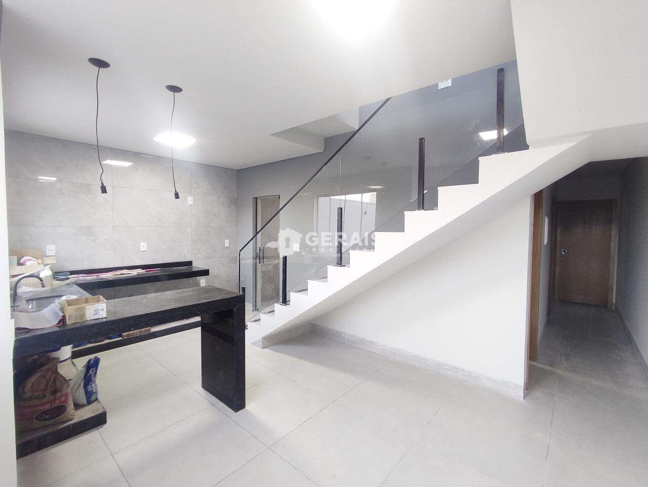 Casa à venda no SÃO ROQUE: 03 - SALA