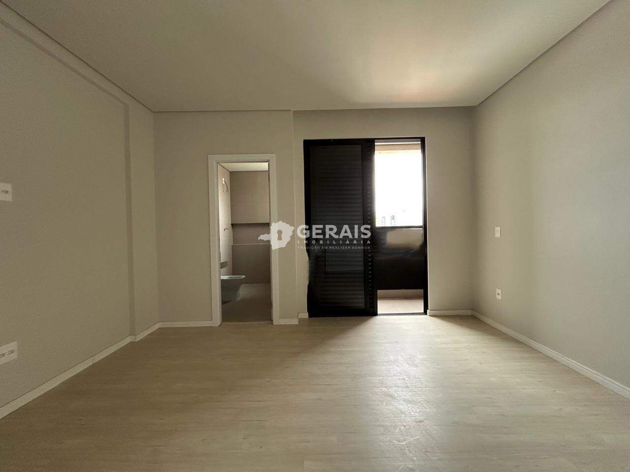 Apartamento para aluguel no CENTRO: 05 - QUARTO SUÍTE 01