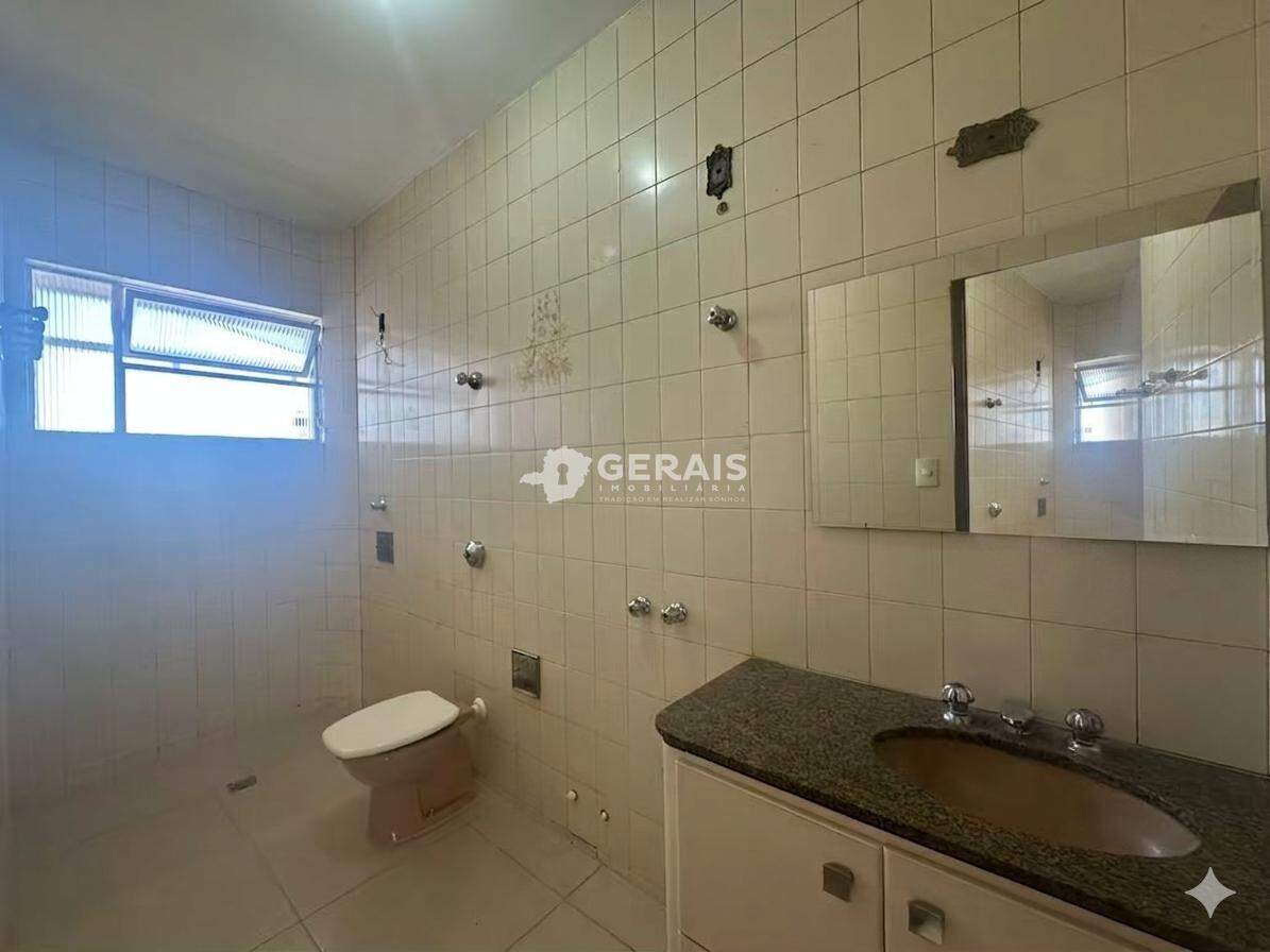 Apartamento à venda no CENTRO: 07- BANHO SUÍTE