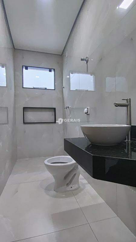 Casa para aluguel no BELA VISTA: 08 - BANHO SUÍTE