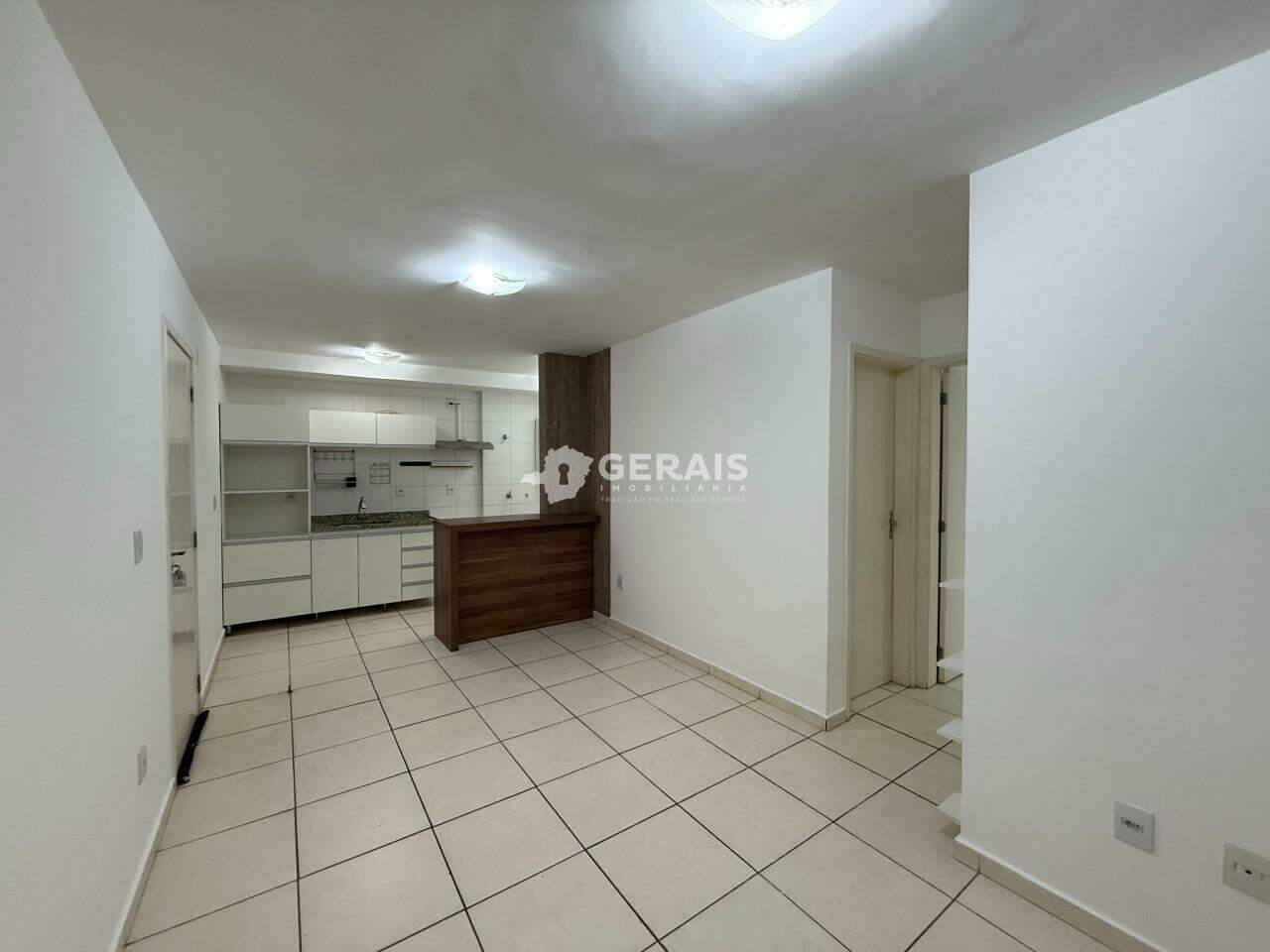 Apartamento para aluguel no REALENGO: 04- SALA