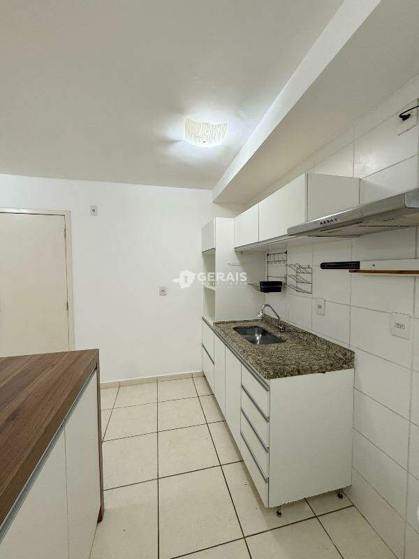 Apartamento para aluguel no REALENGO: 06- COZINHA